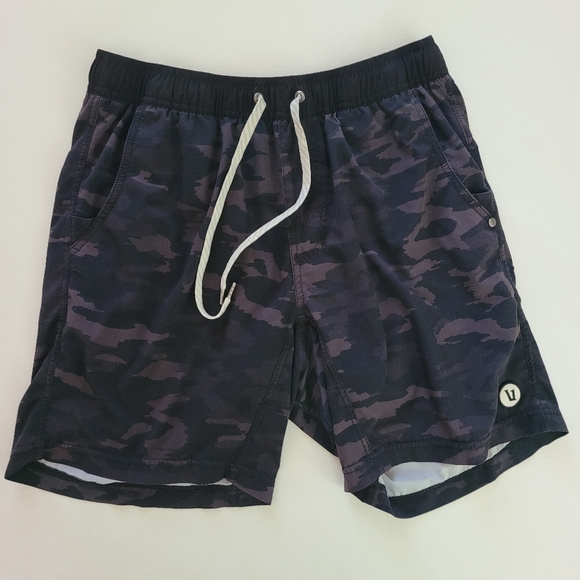 Vuori Kore Short Mens Small Black Watercolor Camo Lined - Picture 2 of 10